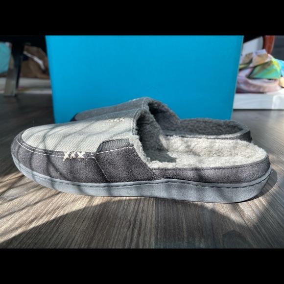NWOT Refinery & Co Men memory foam slippers | Sz 8 - Picture 3 of 7